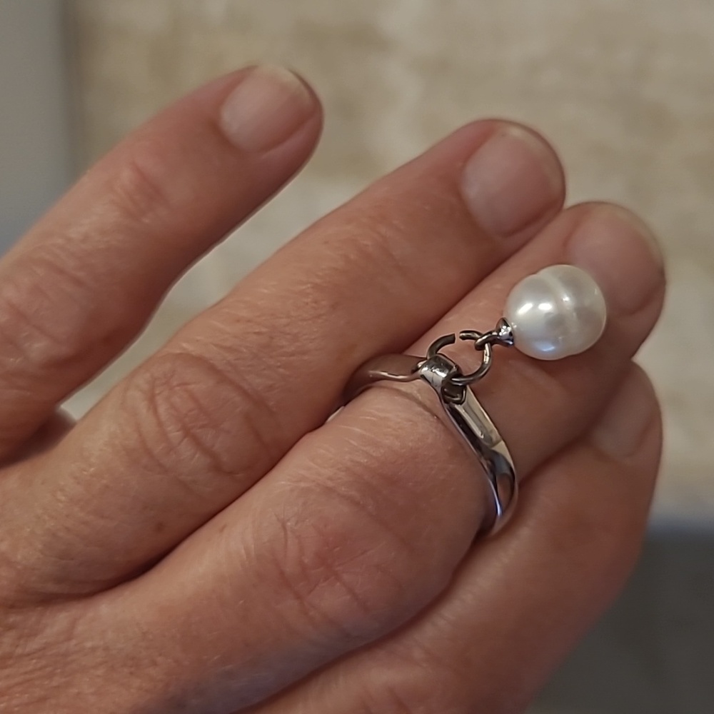 Honora Freshwater dangle pearl sterling silver ring size eight